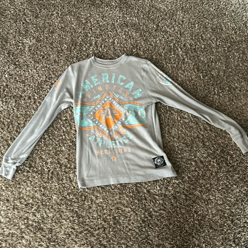 American Fighter Buckle brand long sleeve shirt. Size small.